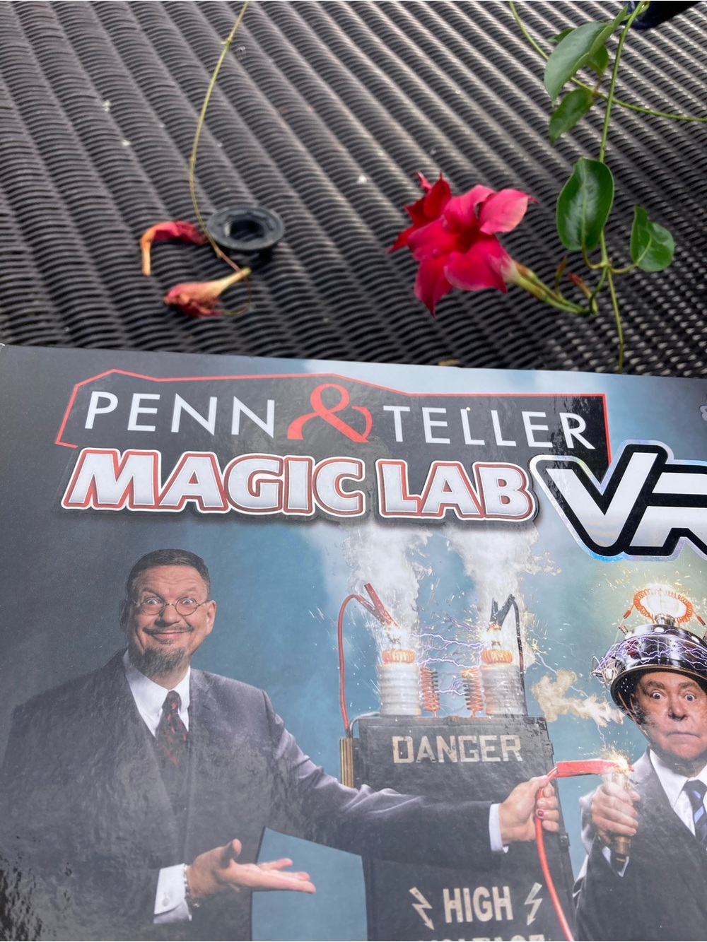 Penn & Teller VR Magic Lab - Picture 2 of 10